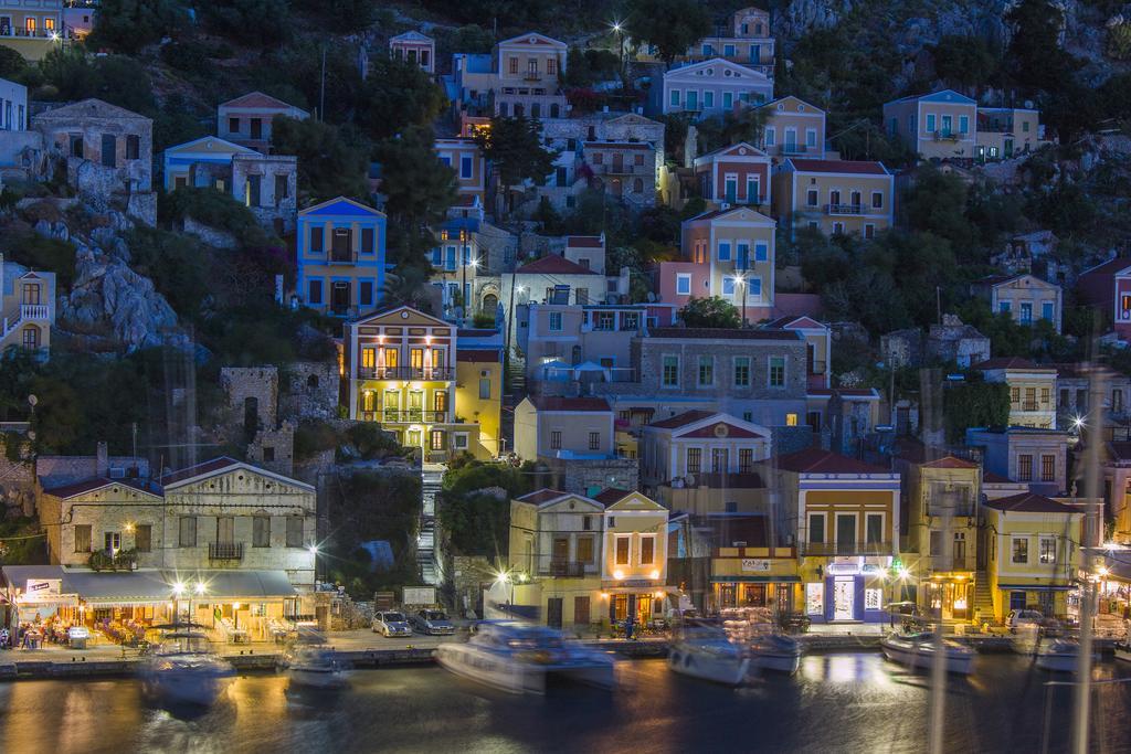 Aparthotel Thea Symi Exterior foto